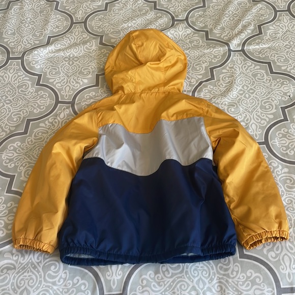🌧️ OshKosh Hooded Jacket 🌨️ - Picture 6 of 7
